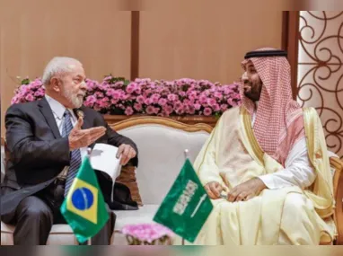 Imagem ilustrativa da imagem Lula se reúne com príncipe herdeiro da Arábia Saudita