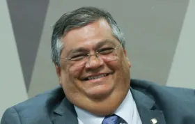 Imagem ilustrativa da imagem Flávio Dino afirma que aceita repatriação de brasileiros caso Portugal devolva Ouro levado do Brasil