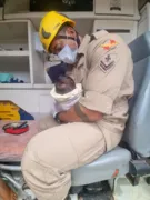 Imagem ilustrativa da imagem Bebê foi salva por Bombeiros após se engasgar com leite materno