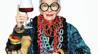Ícone da Moda, Iris Apfel, Morre aos 102 Anos