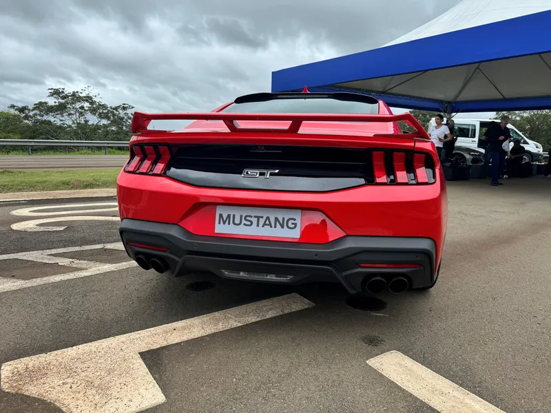 Novo Ford Mustang GT Performance 2024 desembarca no Brasil com preço de R$ 529.000