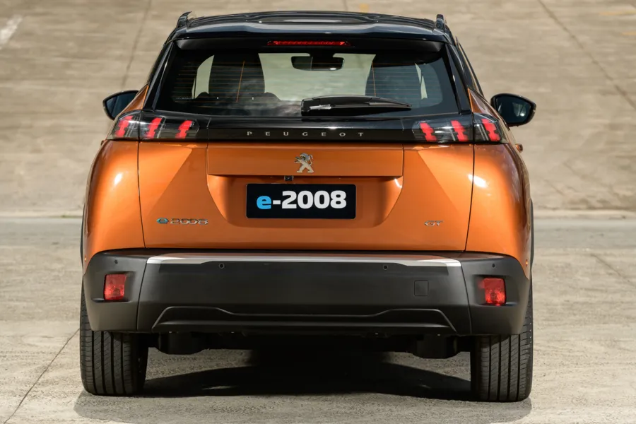 Peugeot e-2008 elétrico é lançado com preço de R$ 259.990