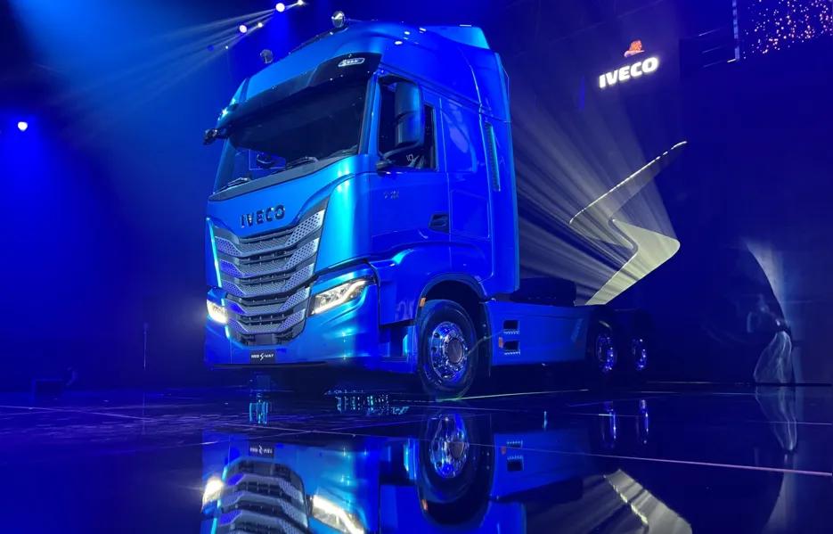Fenatran 2022 destaca caminhões com novas tecnologias das estradas