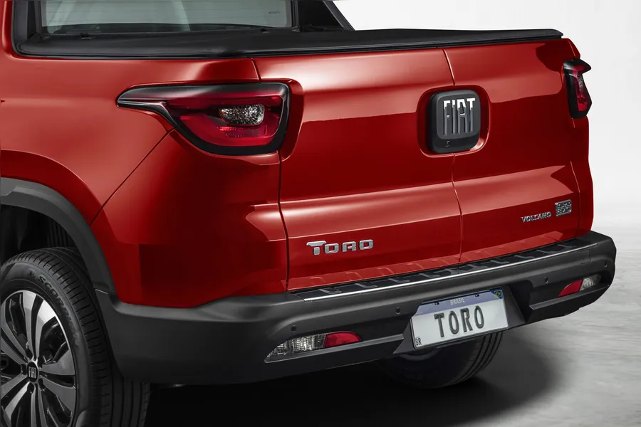 Fiat Toro 2024 valoriza a robustez com mudanças visuais