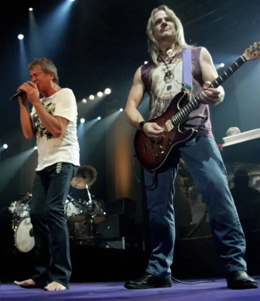 Deep Purple: Famosos por "Smoke on the Water", seu som de hard rock influenciou inúmeras bandas.