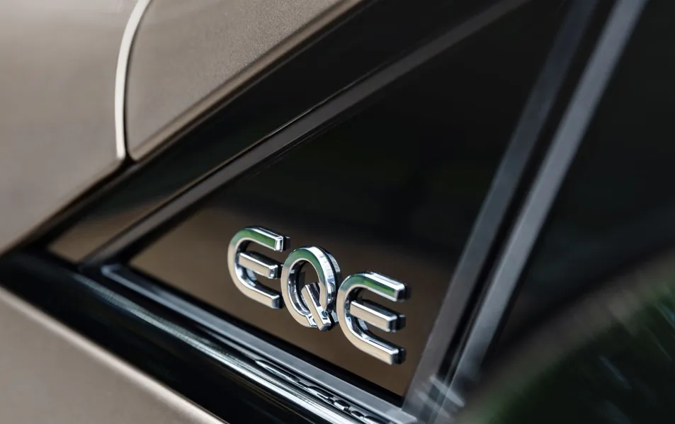 Mercedes-Benz EQE SUV elétrico desembarca no Brasil por R$ 698.900