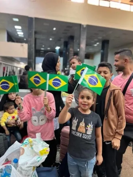 Lula vai se encontrar com brasileiros repatriados de Gaza