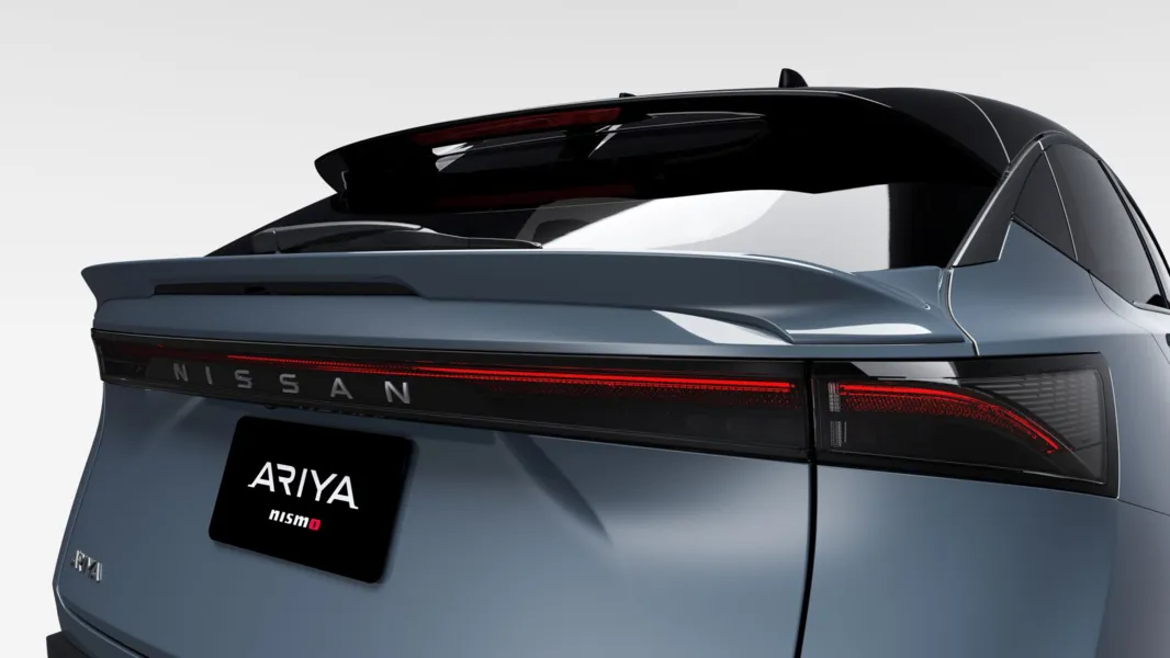 Nissan revela o crossover elétrico Ariya NISMO no Japão