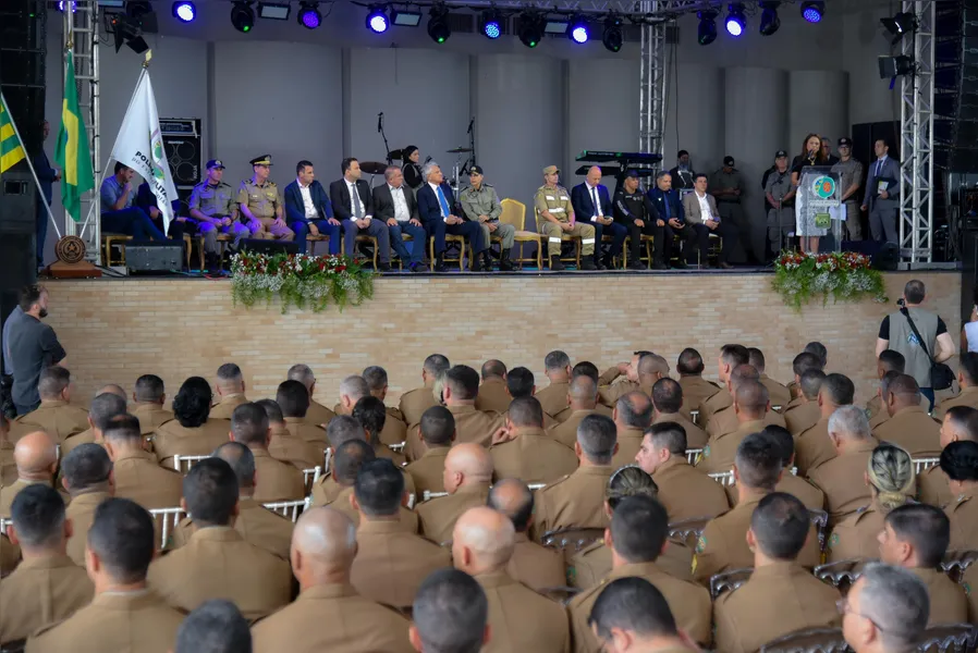 Polícia Militar forma 263 alunos do Curso de Aperfeiçoamento de Sargentos