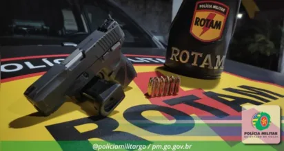 
		Dois homens são presos com pistola, em Goiânia
