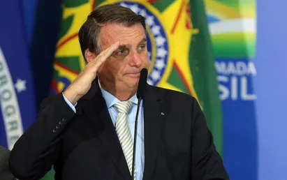 
		Bolsonaro e aliados se tornam réus por atacar eleições