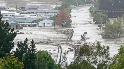 
		Ciclone deixa cerca de 8 mortos na Nova Zelândia