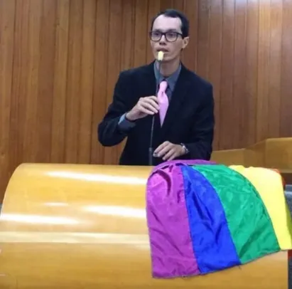 
		Dança das cadeiras: Prefeito exonera superintendente de políticas LGBTI em menos de 24 horas após nomeação