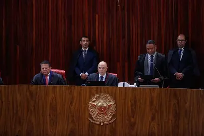 
		Julgamento decisivo sobre inelegibilidade de Bolsonaro chega ao último dia no TSE