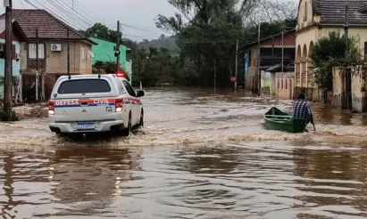 
		Rio Grande do Sul: Nove trechos rodoviários são interditados