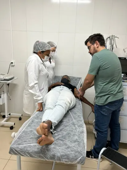 
		Policlínica de Quirinópolis instrui sobre Fístula Arteriovenosa
