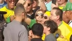 Imagem ilustrativa da imagem Bolsonaristas agridem equipe da TV Aparecida durante cobertura do dia da padroeira