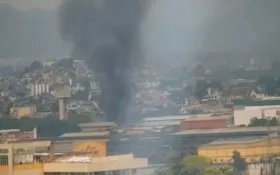 Imagem ilustrativa da imagem Galpão de Ceasa pega fogo no Rio de Janeiro