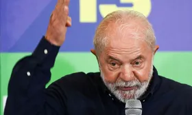 Imagem ilustrativa da imagem Lula lamenta derrota do Brasil na Copa: "time merecia mais"