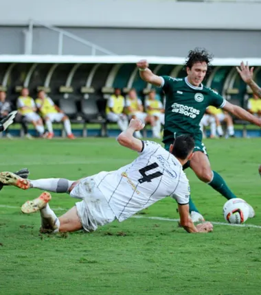 Imagem ilustrativa da imagem Goiás, Aparecidense e Atlético largam na frente