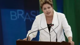 Imagem ilustrativa da imagem Oposição enviará à PGR pedido de abertura de inquérito contra Dilma Rousseff