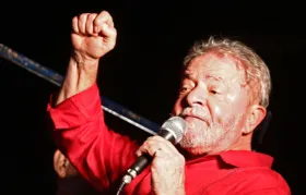 Imagem ilustrativa da imagem Lula em discurso afirmou que aceitou o cargo de ministro para ajudar o país