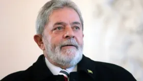 Imagem ilustrativa da imagem Defesa de Lula entra com representação contra Moro por abuso de autoridade