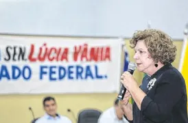 Imagem ilustrativa da imagem Lúcia Vânia mobiliza lideranças no Estado