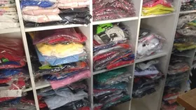 Imagem ilustrativa da imagem Ação da Decon apreende mais de mil produtos falsos em Goiânia