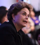 Imagem ilustrativa da imagem Dilma se arrepende de ter assinado lei que criou delação premiada