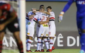 Imagem ilustrativa da imagem Atlético-GO perde para o São Paulo e chega à sexta partida seguida sem vencer