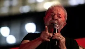 Imagem ilustrativa da imagem Defesa de Lula recorre ao STJ para evitar prisão após segunda instância