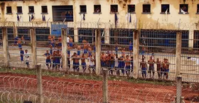 Imagem ilustrativa da imagem Briga entre presos deixam 10 mortos no Ceará