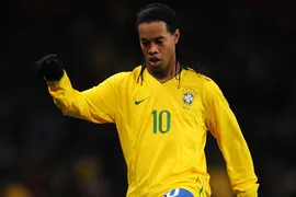 Imagem ilustrativa da imagem Irmão de Ronaldinho confirma aposentadoria do craque