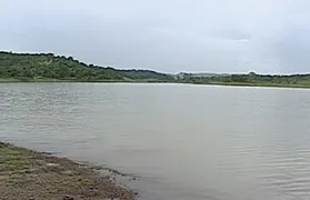 Imagem ilustrativa da imagem Bombeiros retomam buscas por corpo de jovem que caiu de embarcação no Lago Corumbá IV