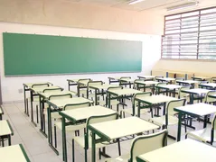 Imagem ilustrativa da imagem Governo Temer quer liberar até 40% do ensino médio a distância, aponta jornal