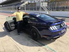 Imagem ilustrativa da imagem Aceleramos o Mustang GT 5.0 V8 no Autódromo de Interlagos