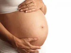 Imagem ilustrativa da imagem Comissão do Senado aprova licença-maternidade de 180 dias