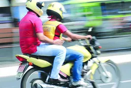 Imagem ilustrativa da imagem Mototaxistas da capital passarão a cobrar corridas por meio de mototaxímetros