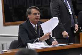 Imagem ilustrativa da imagem MPF pede aumento de multa para Bolsonaro por preconceito a quilombolas