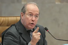 Imagem ilustrativa da imagem Celso de Mello decide divulgar vídeo da reunião ministerial