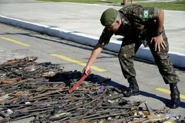 Imagem ilustrativa da imagem Exército destrói quase nove mil armas no Rio de Janeiro