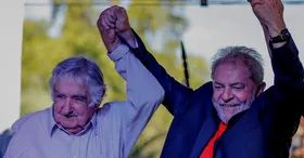 Imagem ilustrativa da imagem Pepe Mujica pretende visitar Lula na cadeia nesta quinta-feira (21/06)