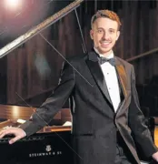 Imagem ilustrativa da imagem Música russa e pianista Pablo Rossi são os destaques em concerto da Filarmônica