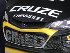 Imagem ilustrativa da imagem Chevrolet Cruze com gravata preta na Stock Car pode virar versão