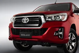 Imagem ilustrativa da imagem Toyota Hilux chega ao modelo 2019 com visual renovado