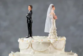 Imagem ilustrativa da imagem Homem é condenado a pagar indenização à ex-noiva após manter contrato de festa de casamento para se casar com outra