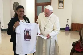 Imagem ilustrativa da imagem Papa Francisco recebe mãe de Marielle Franco no Vaticano