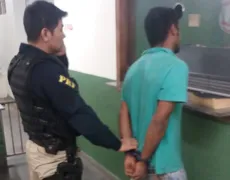 Imagem ilustrativa da imagem Foragido é preso após pedir copo de água em posto da Polícia Rodoviária Federal
