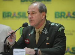 Imagem ilustrativa da imagem Bolsonaro anuncia o general Fernando Azevedo e Silva para a Defesa